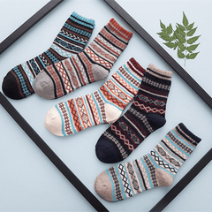 Men's Ethnic Striped Crew Socks Breathable Comfy Casual Unisex Socks