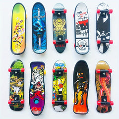Mini Finger Skateboard Toy for Kids, Plastic, Fun Desk Item