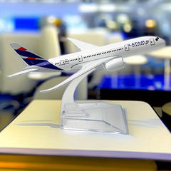 LatAm 787 Alloy Aircraft Model Passenger Airplane