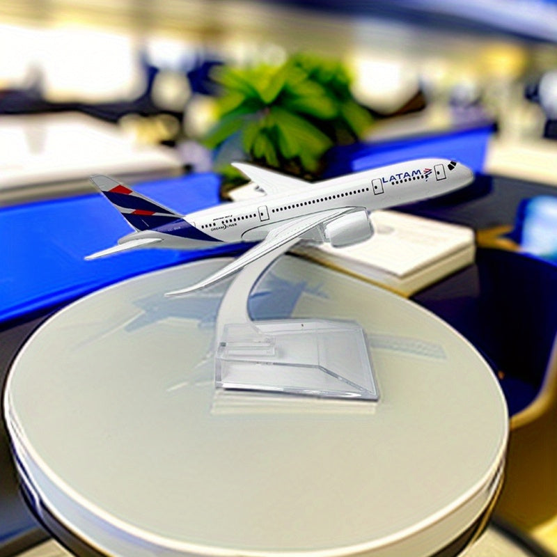 LatAm 787 Alloy Aircraft Model Passenger Airplane