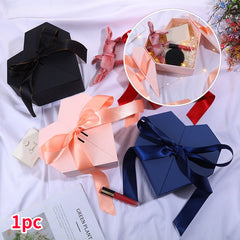 Heart Shaped Wedding Companion for Stores