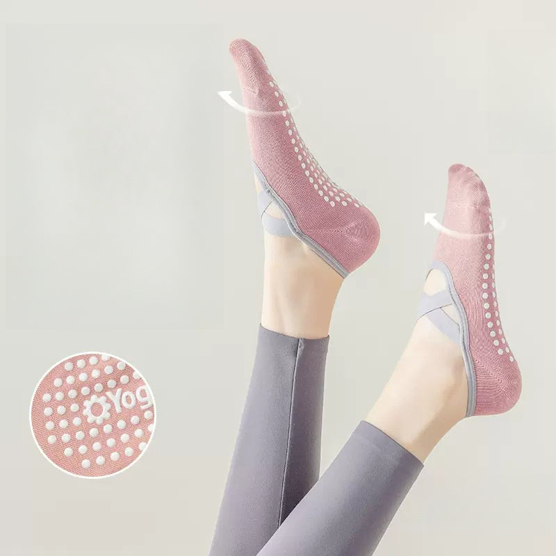 Non Slip Yoga Socks for Workout and Dance - 1 Pair