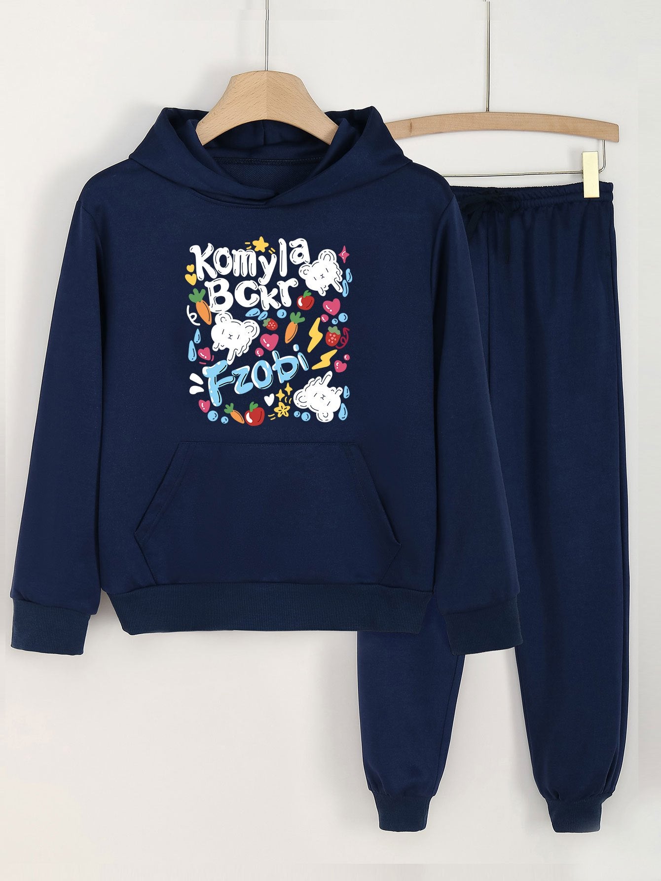 Girls Bear Carrot Print Hoodie & Sweatpants Set
