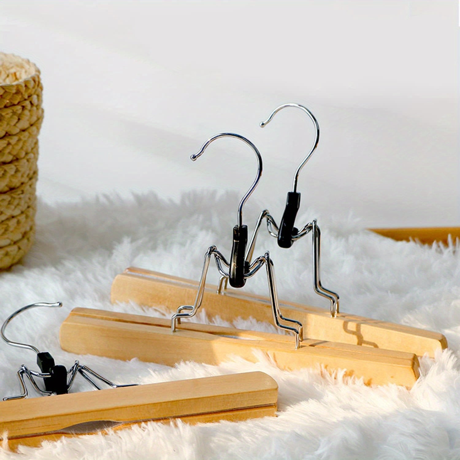 Non-slip Wooden Skirt Storage Rack Pants Hanger