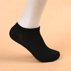 Men's Solid Crew Socks Breathable Comfy Casual Unisex Socks