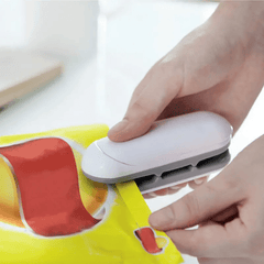 Portable Heat Package Machine Mini Handy Sealing Food Clip Kitchen Utensils