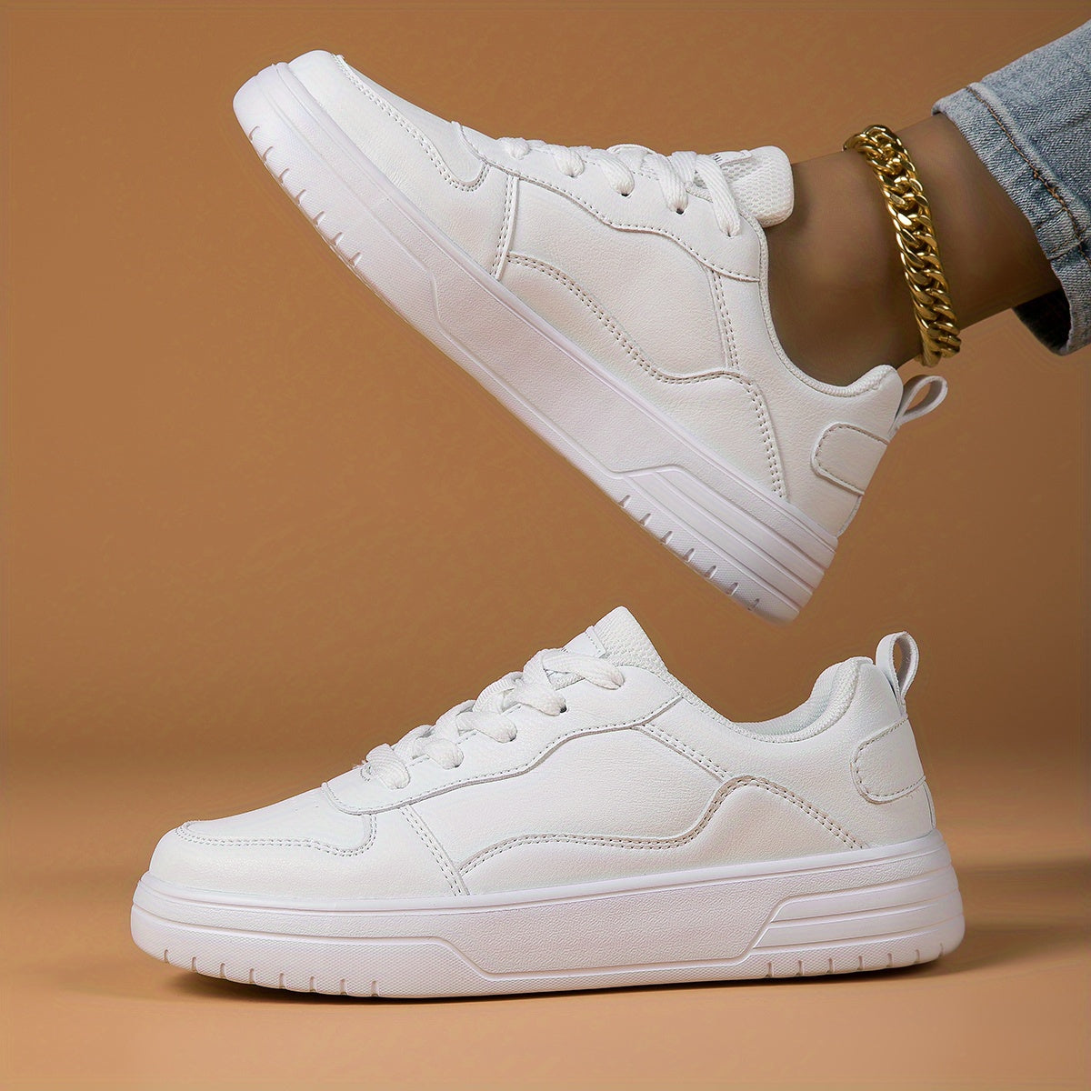 Women's Solid Lace-Up Skate Shoes Flat Sneakers