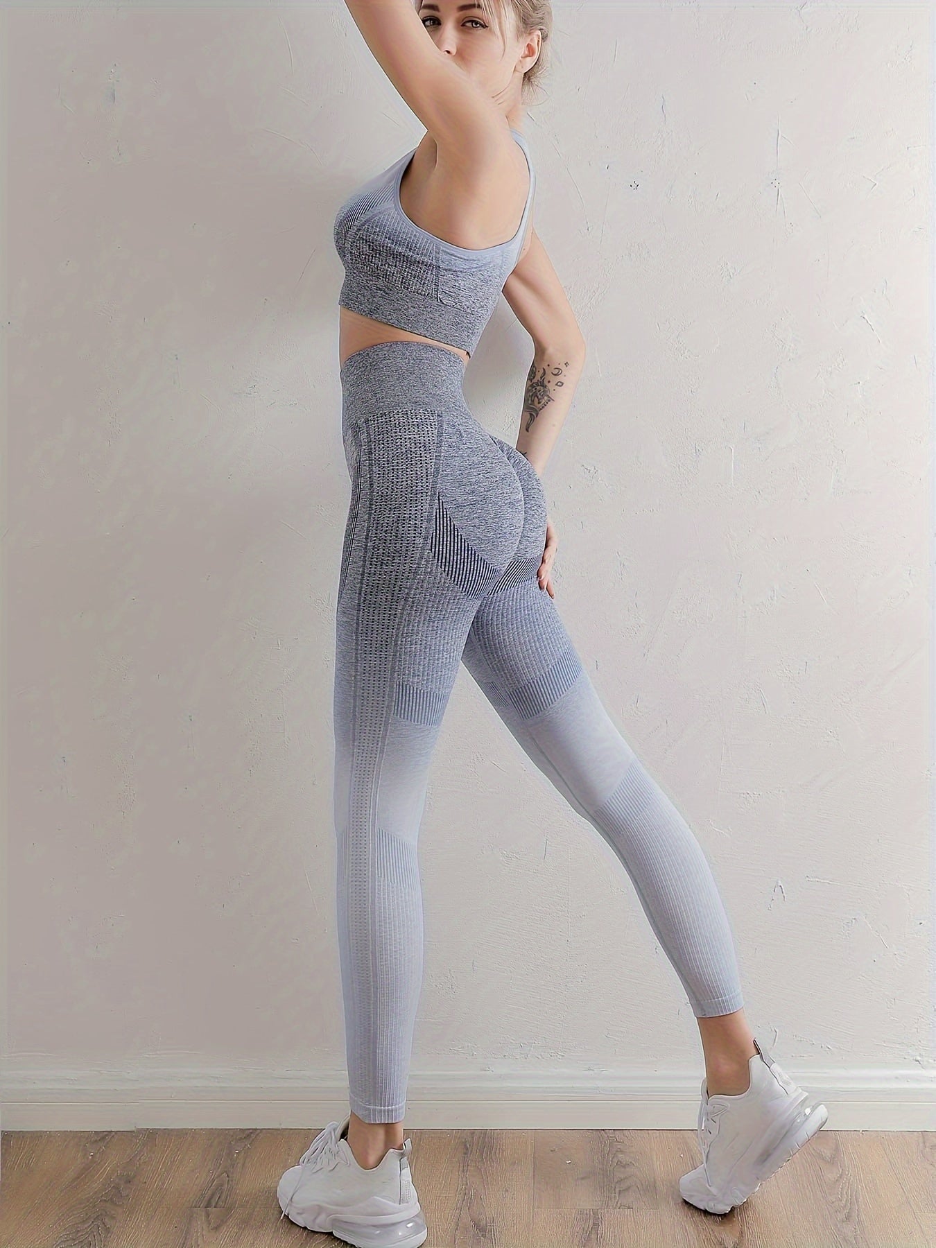 Gradient Sports Bra & Leggings Set for Yoga Workout