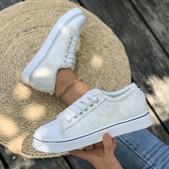 Women's Canvas Sneakers Round Toe Lace Up Low Top Walking Shoes