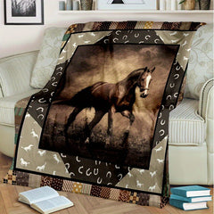 Retro Horse Flannel Blanket Cozy Soft Throw for Outdoor Traveling