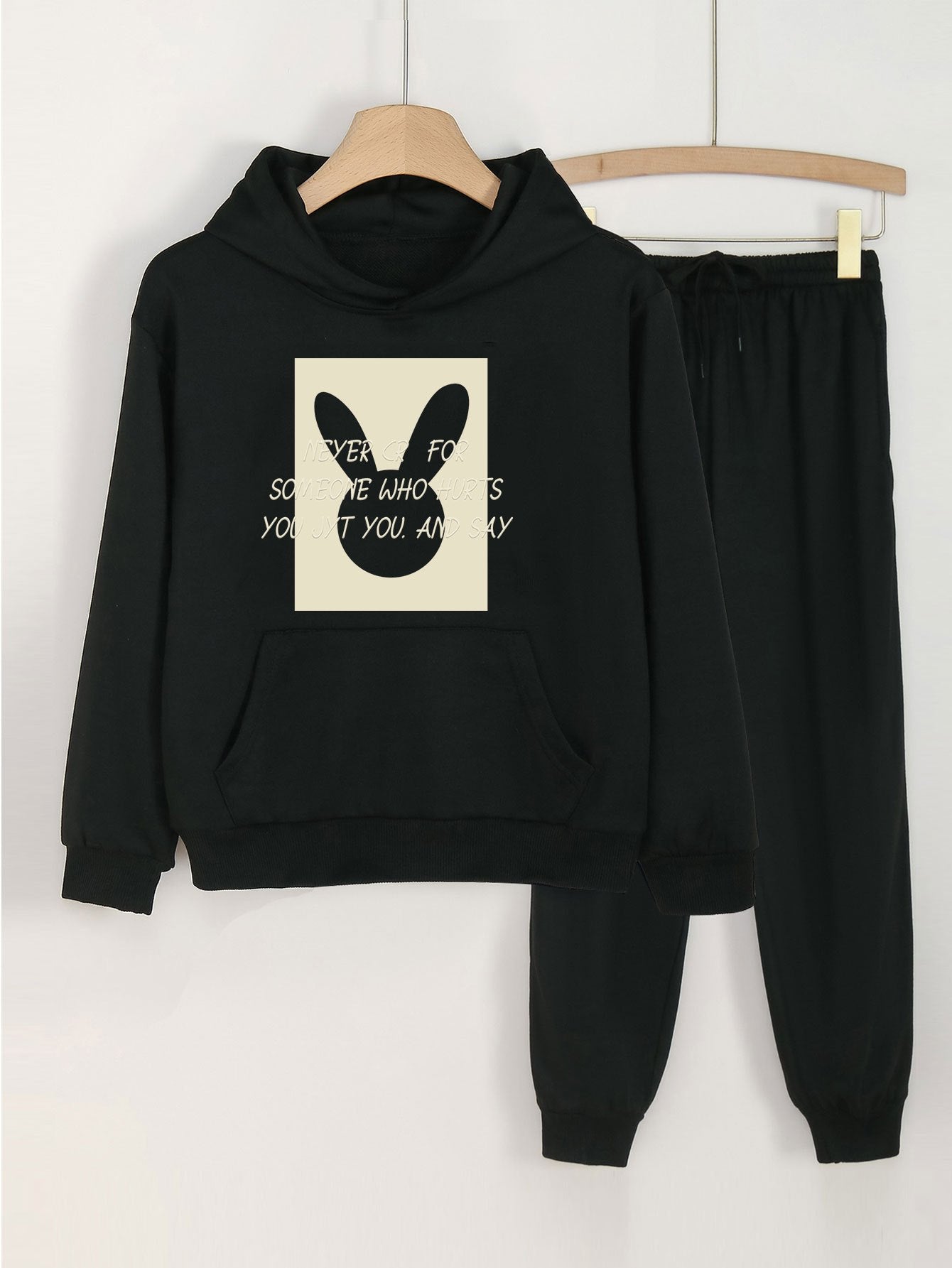 2pcs Bunny Graphic Hoodies & Jogger Pants Set For Girls