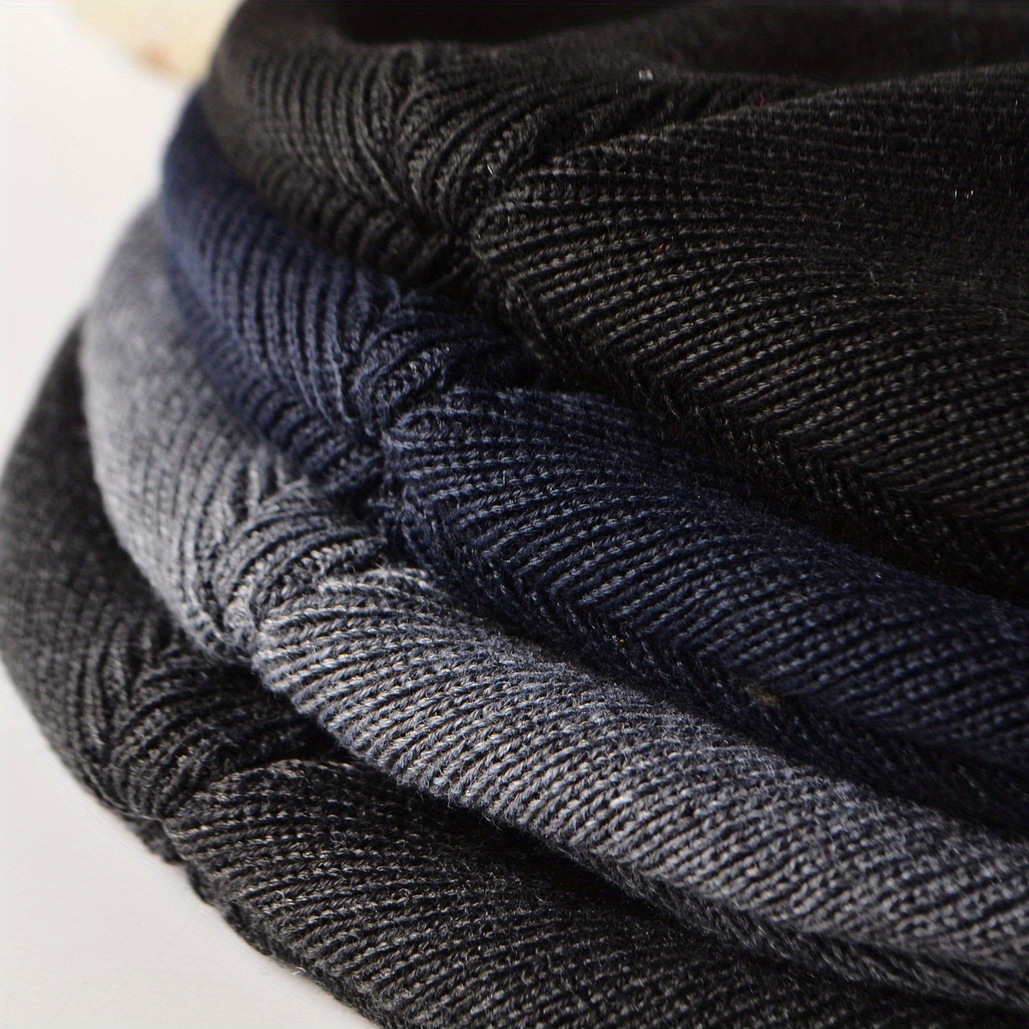 Knitted Skull Cap for Cycling & Outdoor Sports Breathable Warm Cap Helmet Liner