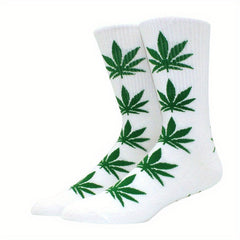 Men's Leaf Pattern Crew Socks for Outdoor All Seasons