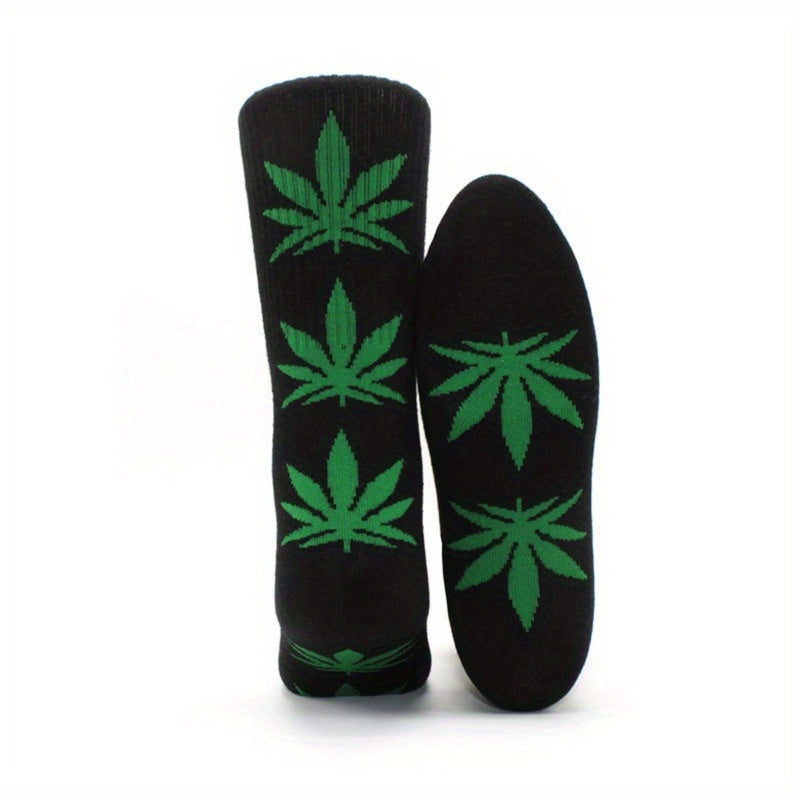 Men's Leaf Pattern Crew Socks for Outdoor All Seasons