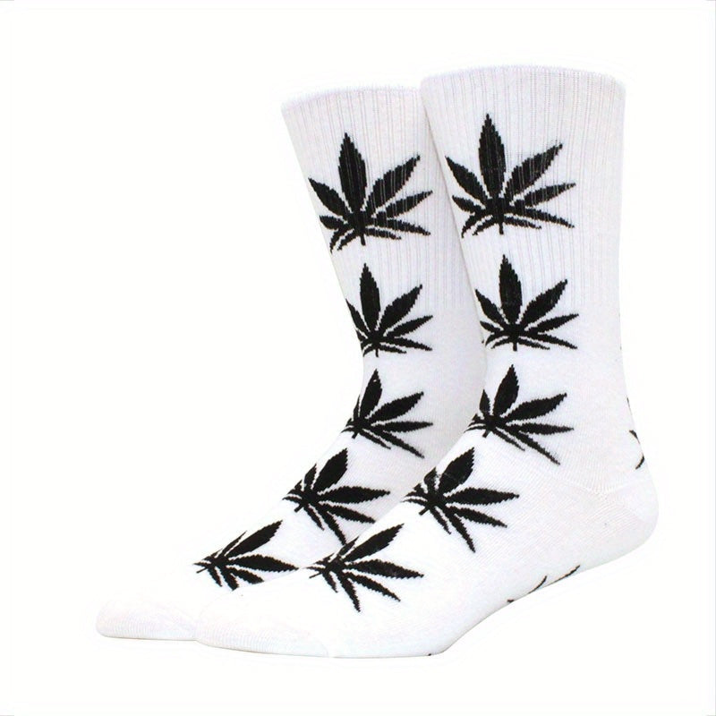 Men's Leaf Pattern Crew Socks for Outdoor All Seasons