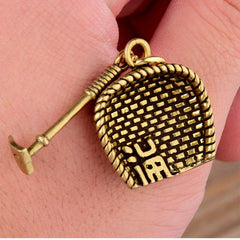 Creative Dustpan Rake Plow Keychain Pendant Retro Key Bag Pendant Men Women