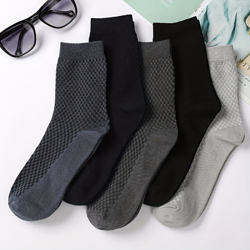 5 Pairs Men's Solid Crew Socks Breathable Comfy Casual Unisex Socks