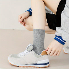 5 Pairs Men's Solid Crew Socks Breathable Comfy Casual Unisex Socks