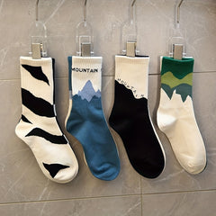 Teen's Cartoon Pattern Crew Socks 4 Pairs