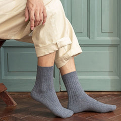 Men's Solid Crew Socks Breathable Casual Unisex Socks For Outdoor All Seasons