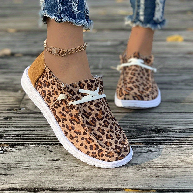 Leopard Pattern Flat Shoes Slip On Casual Lightweight Soft Walking Shoes