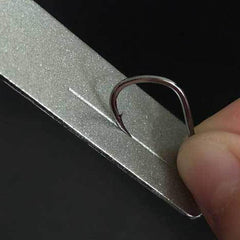 100pcs Fishing Hooks Set with Storage Box Barbed Hooks with Eye