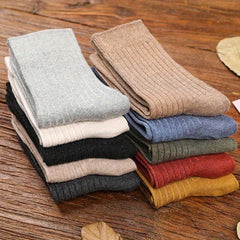 5 Pairs Men's Solid Crew Socks Comfy Casual Unisex Outdoor All Seasons