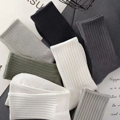 Men's Solid Crew Socks Breathable Comfy Casual Outdoor All Seasons