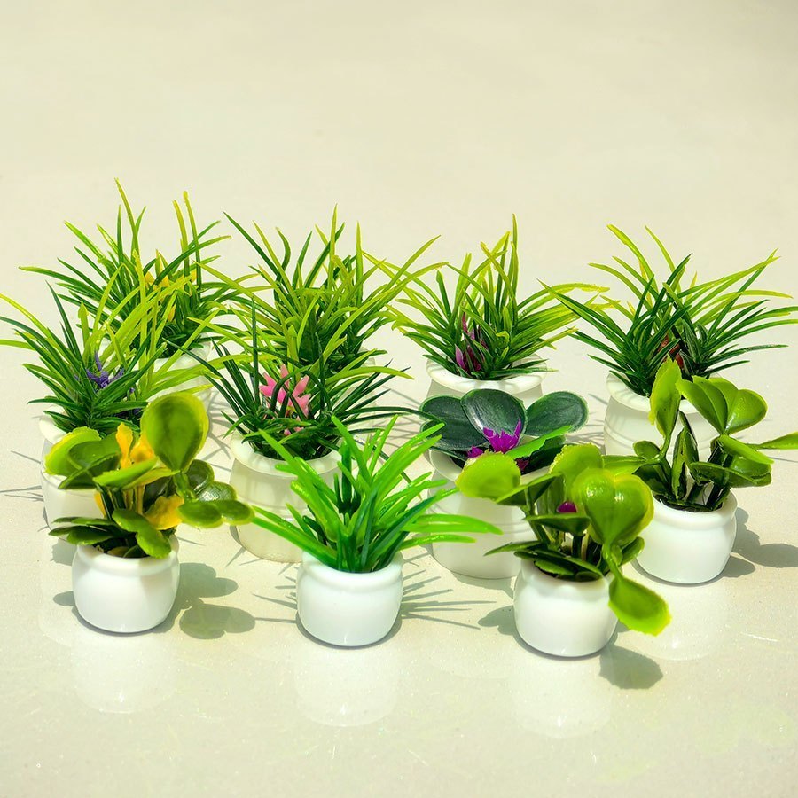 Realistic Mini Potted Plant Statue Bonsai for Toy Train Landscape