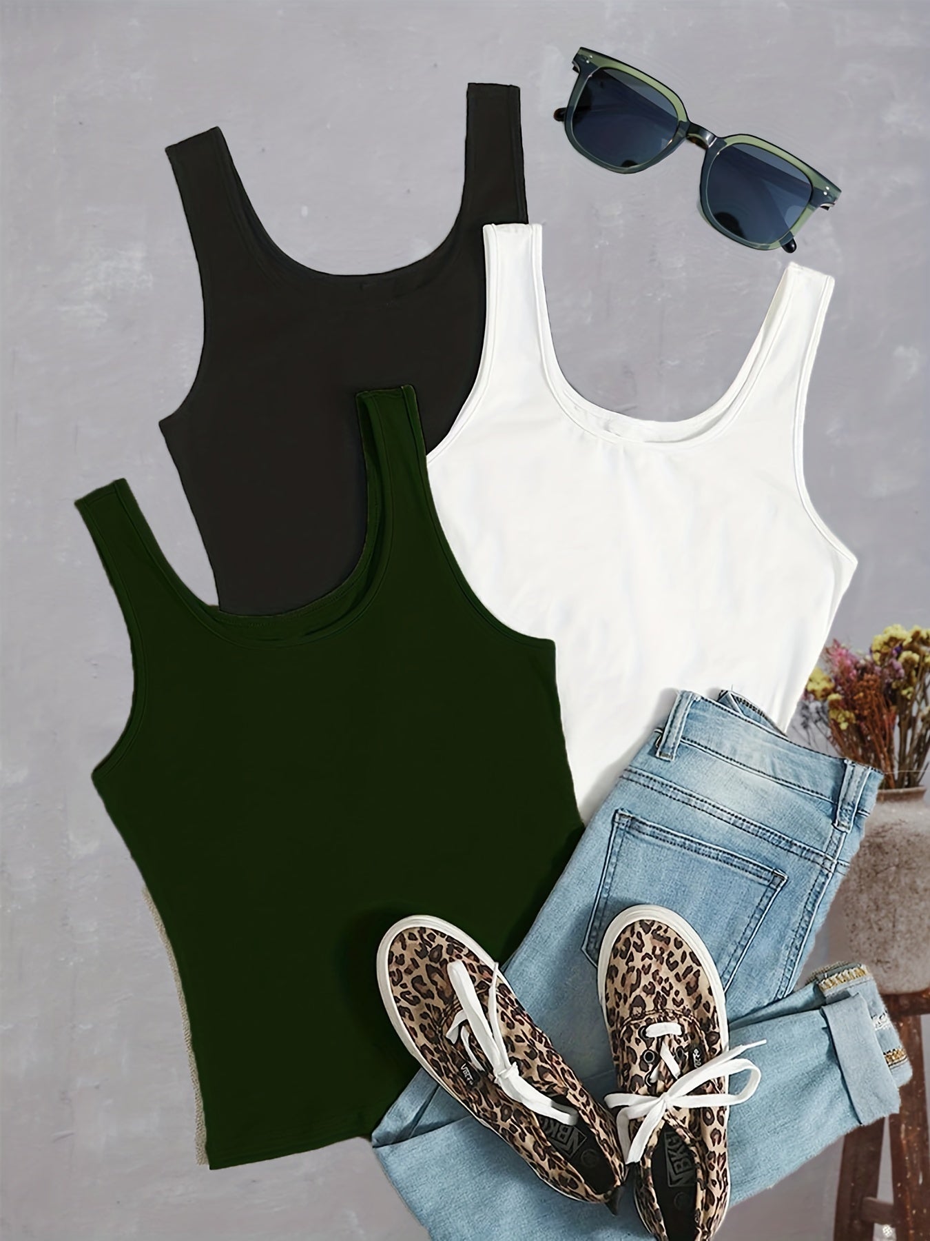 3-Pack Women's Summer Tank Tops Crew Neck Sleeveless Casual Mixed Colors
