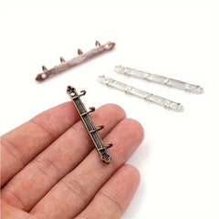 2pcs Mini Dollhouse Steel Hangers for Toy Houses Bathrooms Rooms Clothing Stores