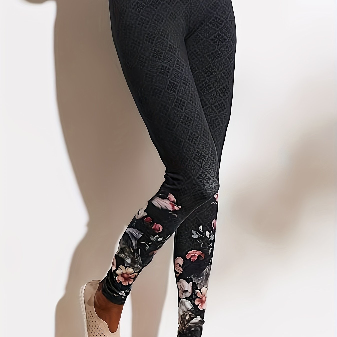 Quatrefoil & Floral Print Skinny Yoga Leggings