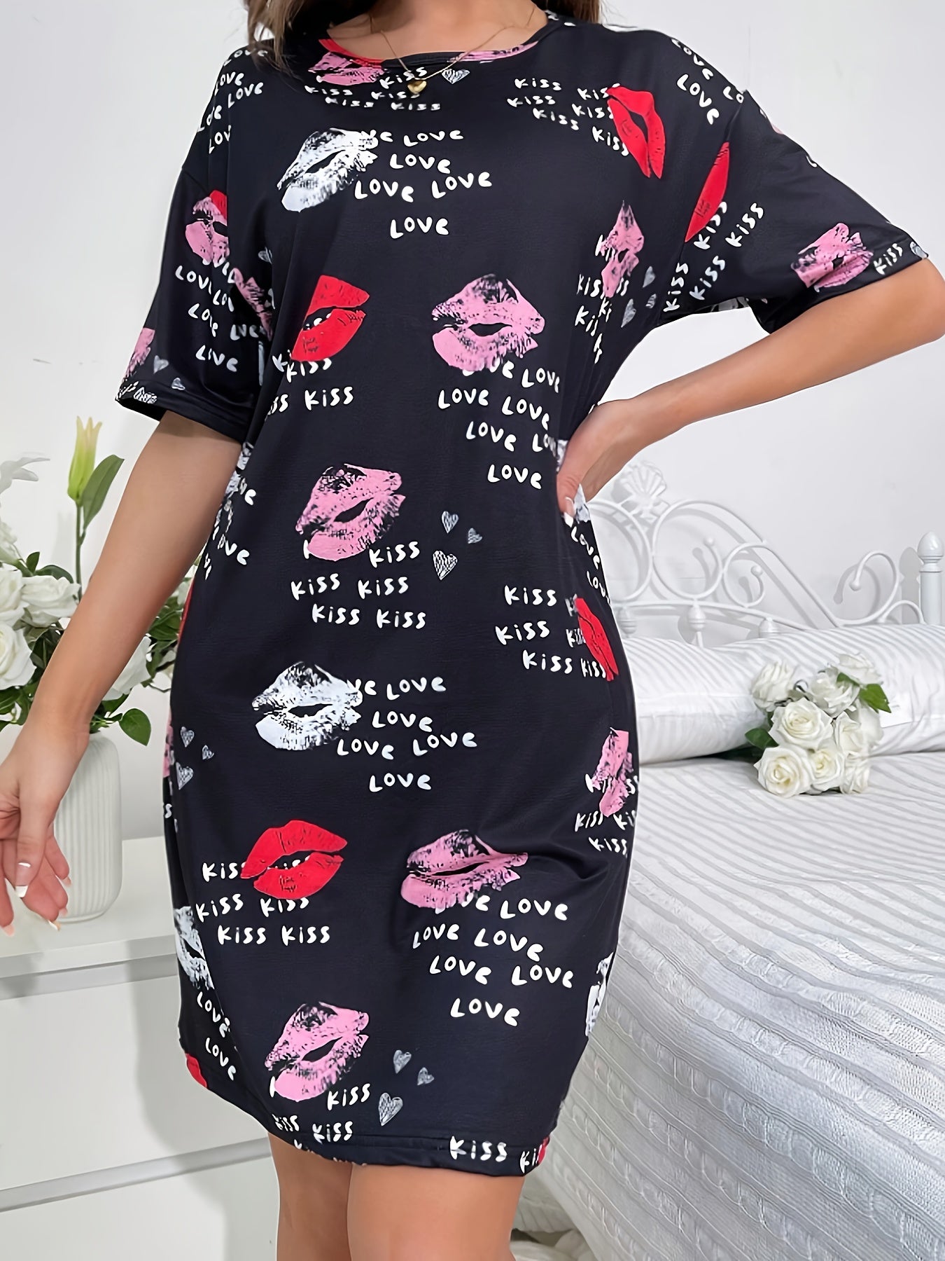 Lips & Letter Print NightDress Short Sleeve