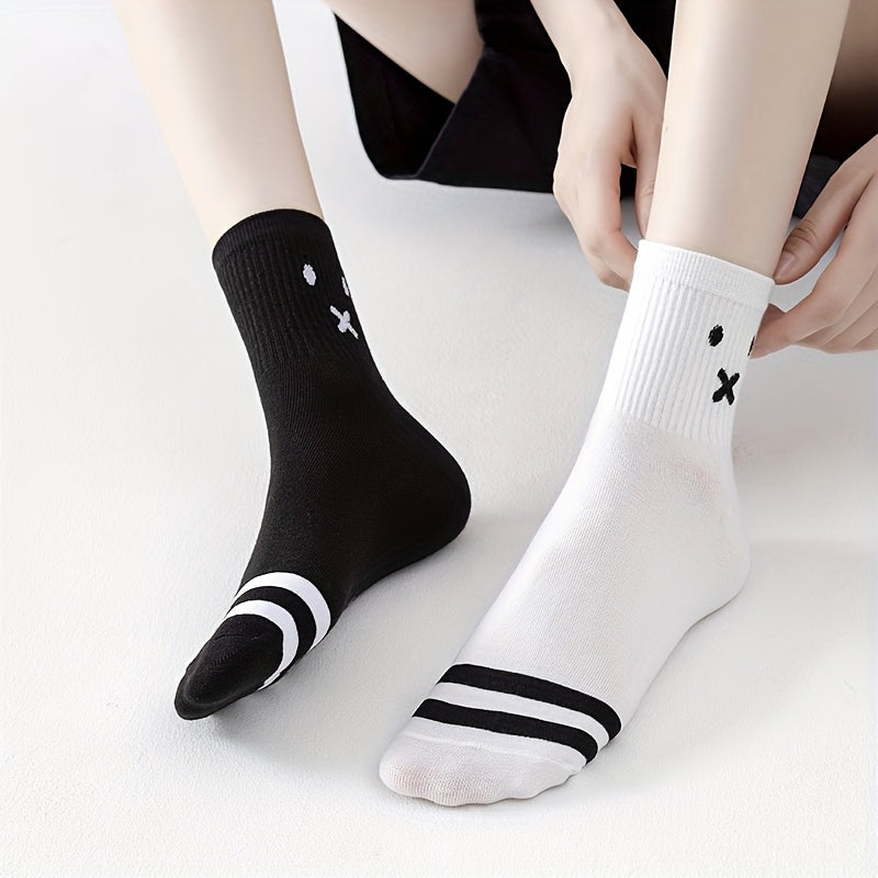 4 Pairs Cartoon Print Mid Tube Socks Soft & Comfy Ribbed Socks Women's Stockings