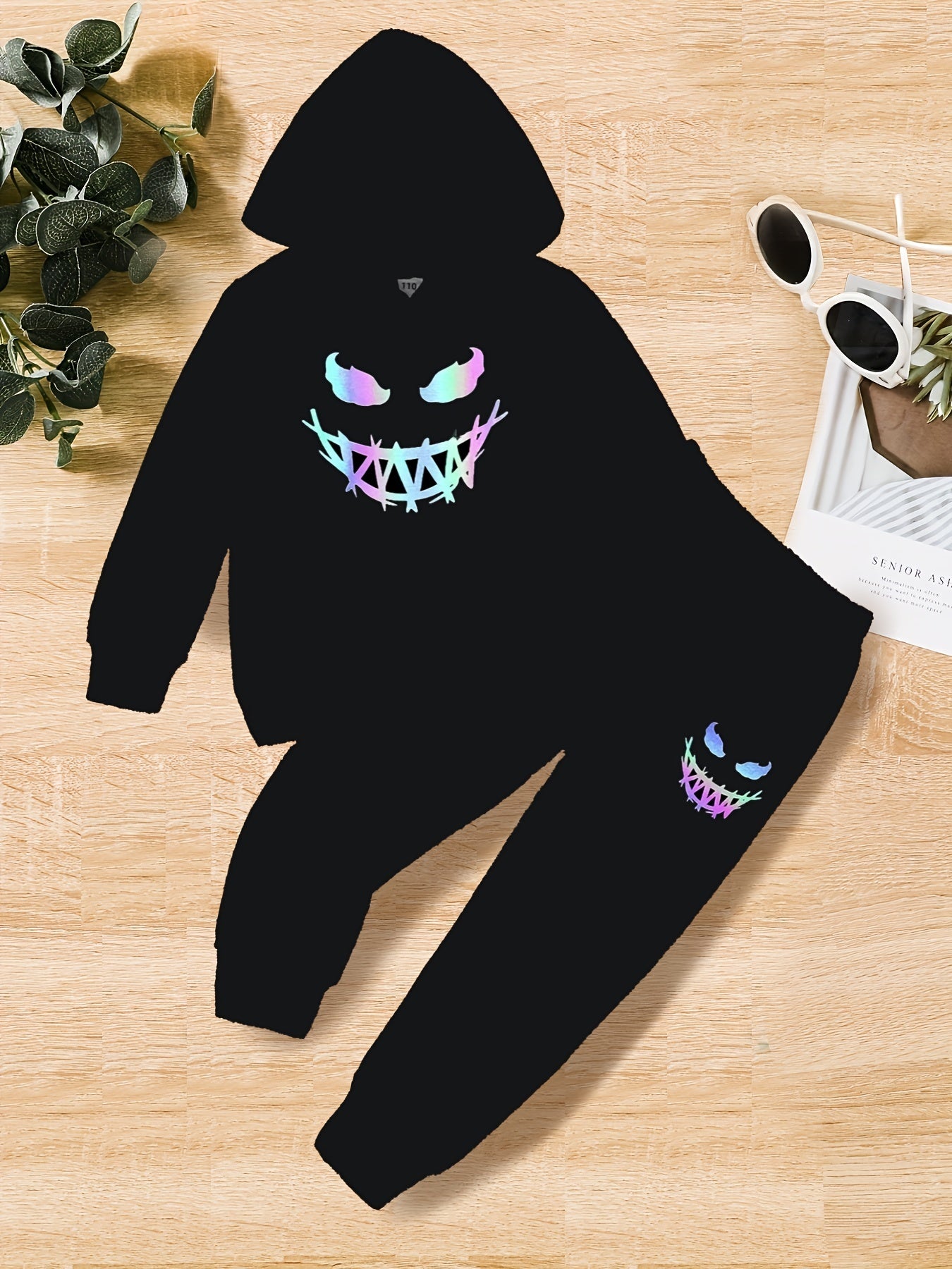 Boys Smiling Graphic Print Hooded Sweatshirt & Sweatpants Set