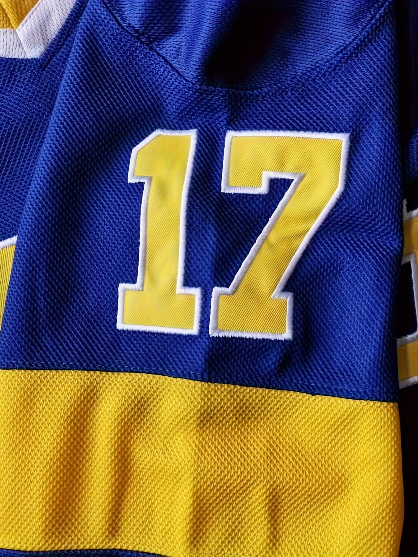 Men's Ice Hockey Jersey 17 Retro Classic Embroidery Stitched Sweatshirt