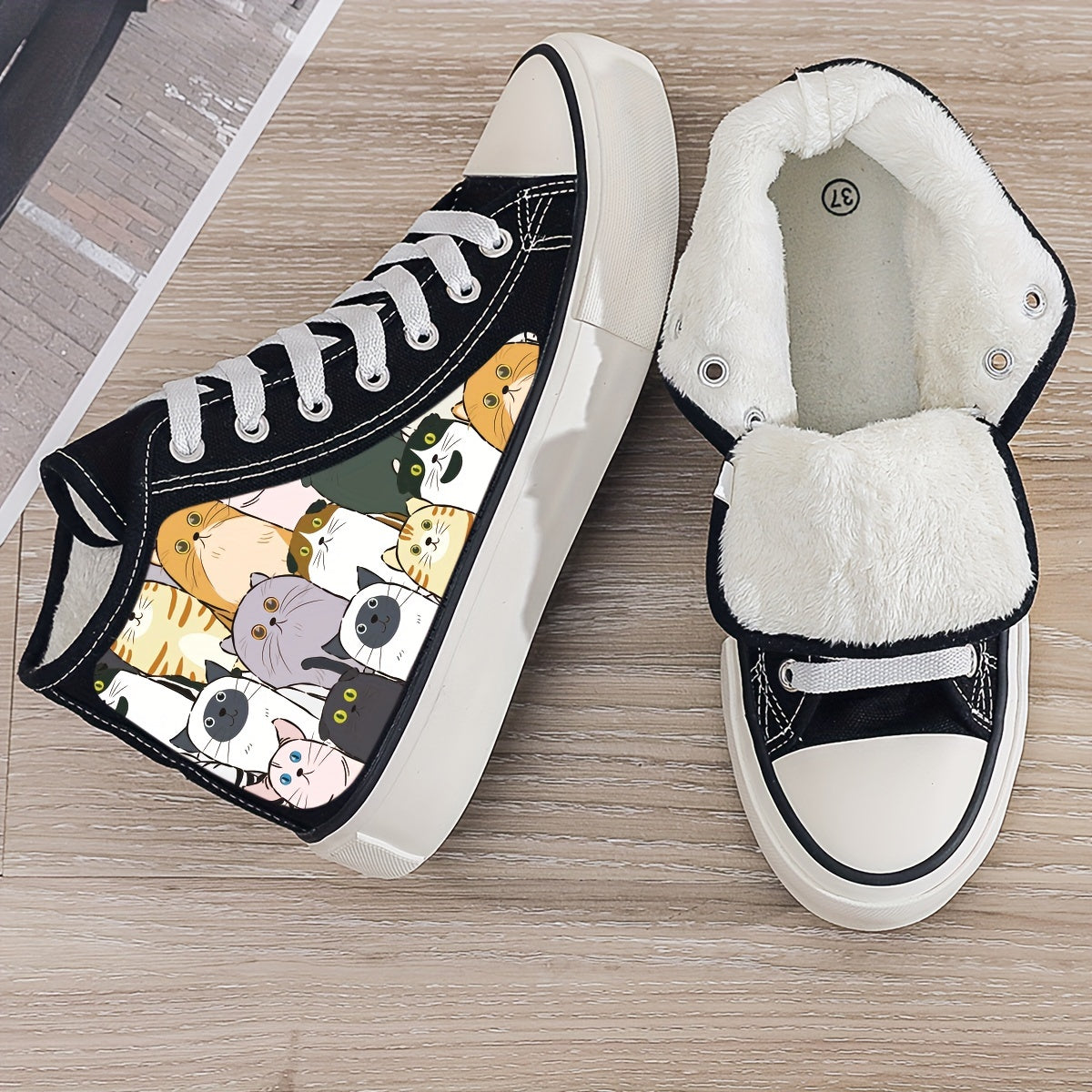 Girl's High Top Cartoon Cats Pattern Skate Shoes with Warm Plush Lining