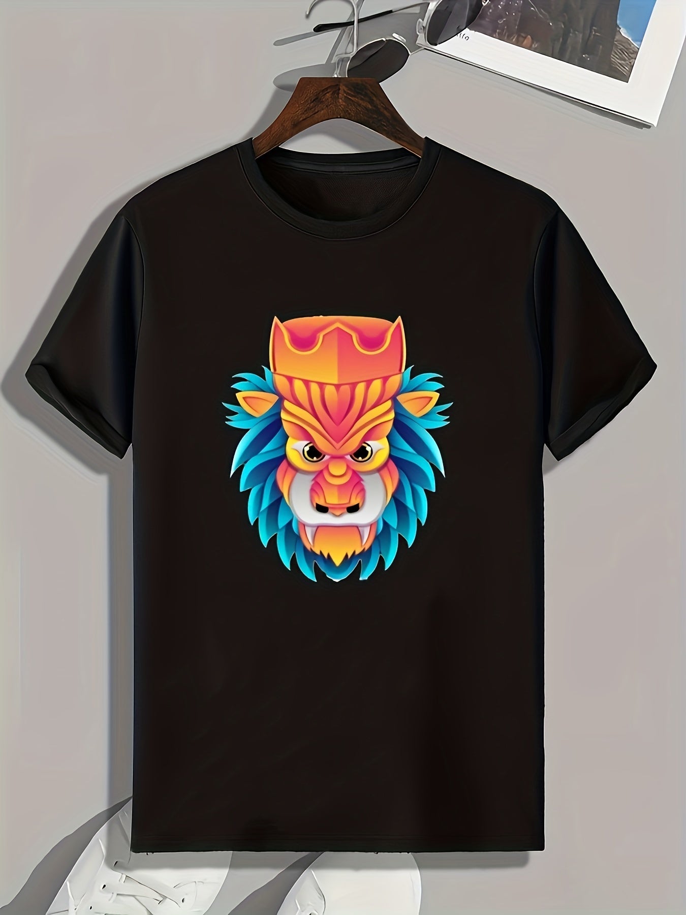 Totem Pattern Print Men's Comfy Sports T-shirt