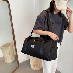 18 Inch Unisex Nylon Travel Bag, Large Capacity Fitness Bag