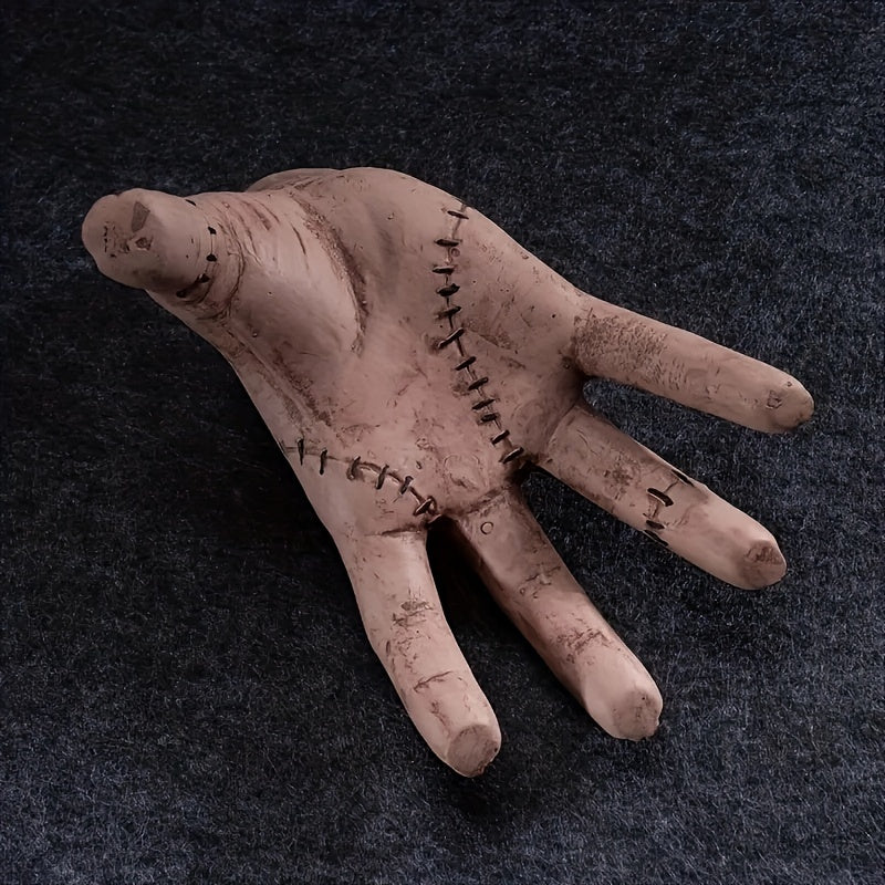 Resin Worker Yard Decoration - Palm Broken Off