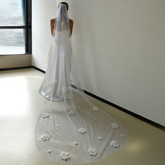 3D Floral Bridal Veil with Crystal Hair Comb