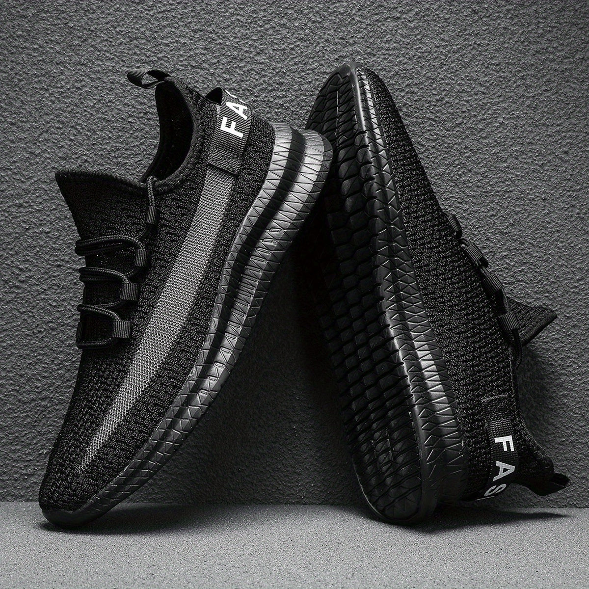 Men's Lightweight Breathable Sneakers for Running