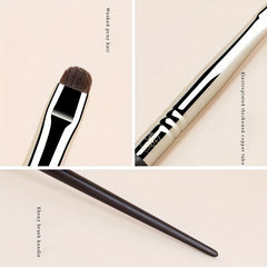 Small Eye shadow Makeup Brush with Soft Synthetic Hairs