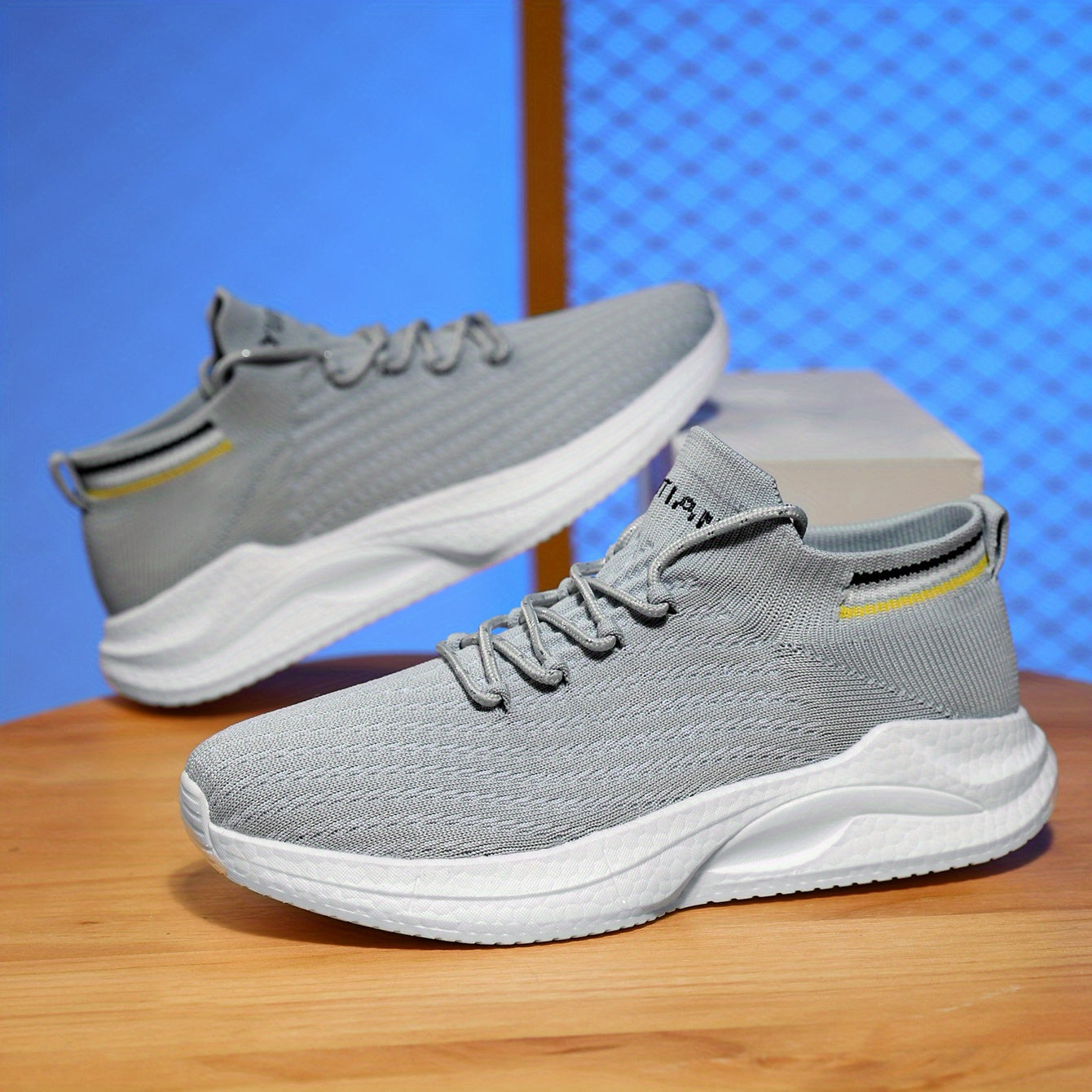 Men's Knit Lightweight Casual Shoes for Traveling