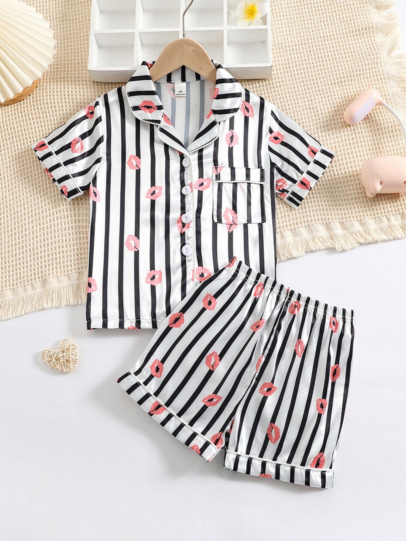 Girls Lip Print Satin Pajama Set