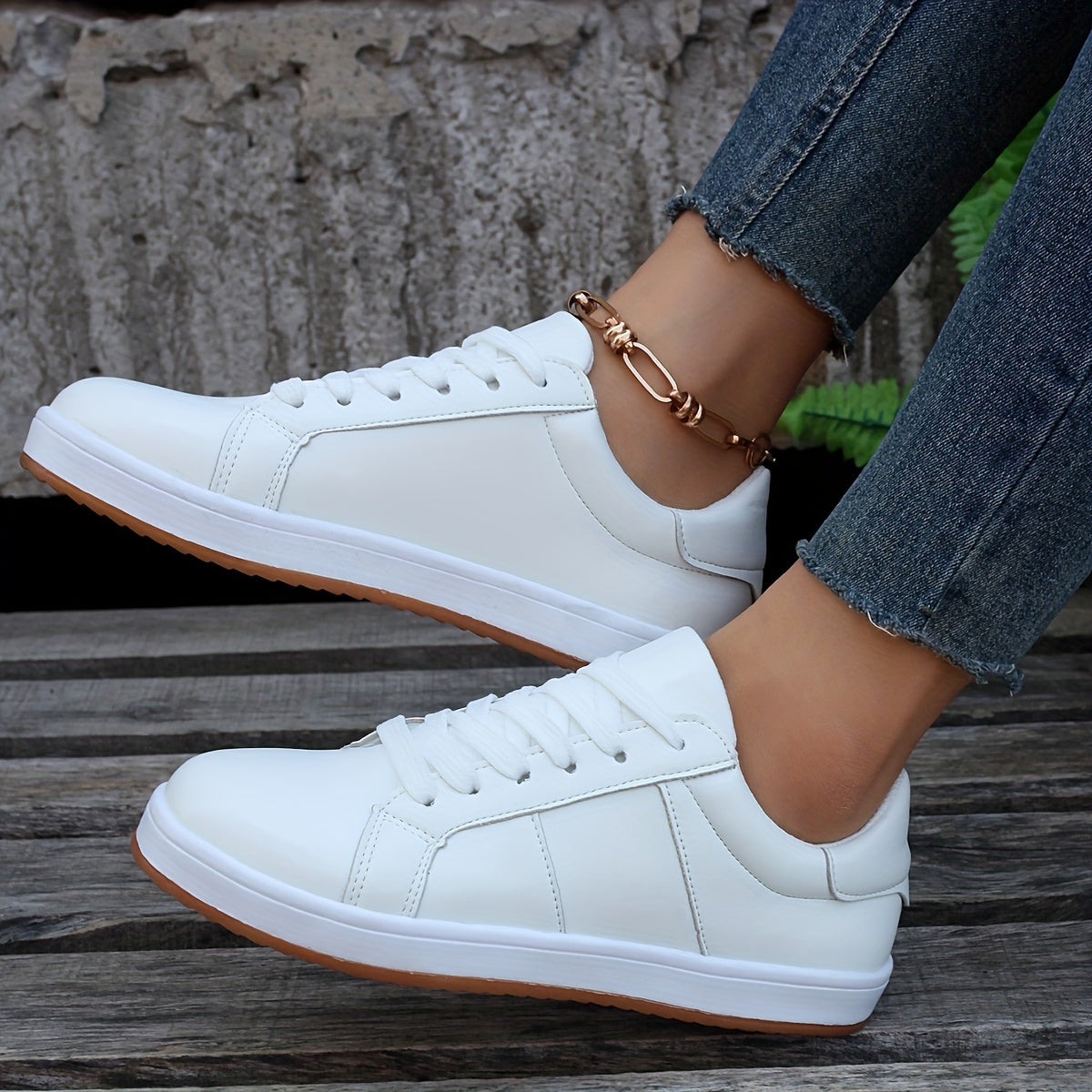 Women's Casual Lace Up Outdoor Sneakers Lightweight Low Top Shoes