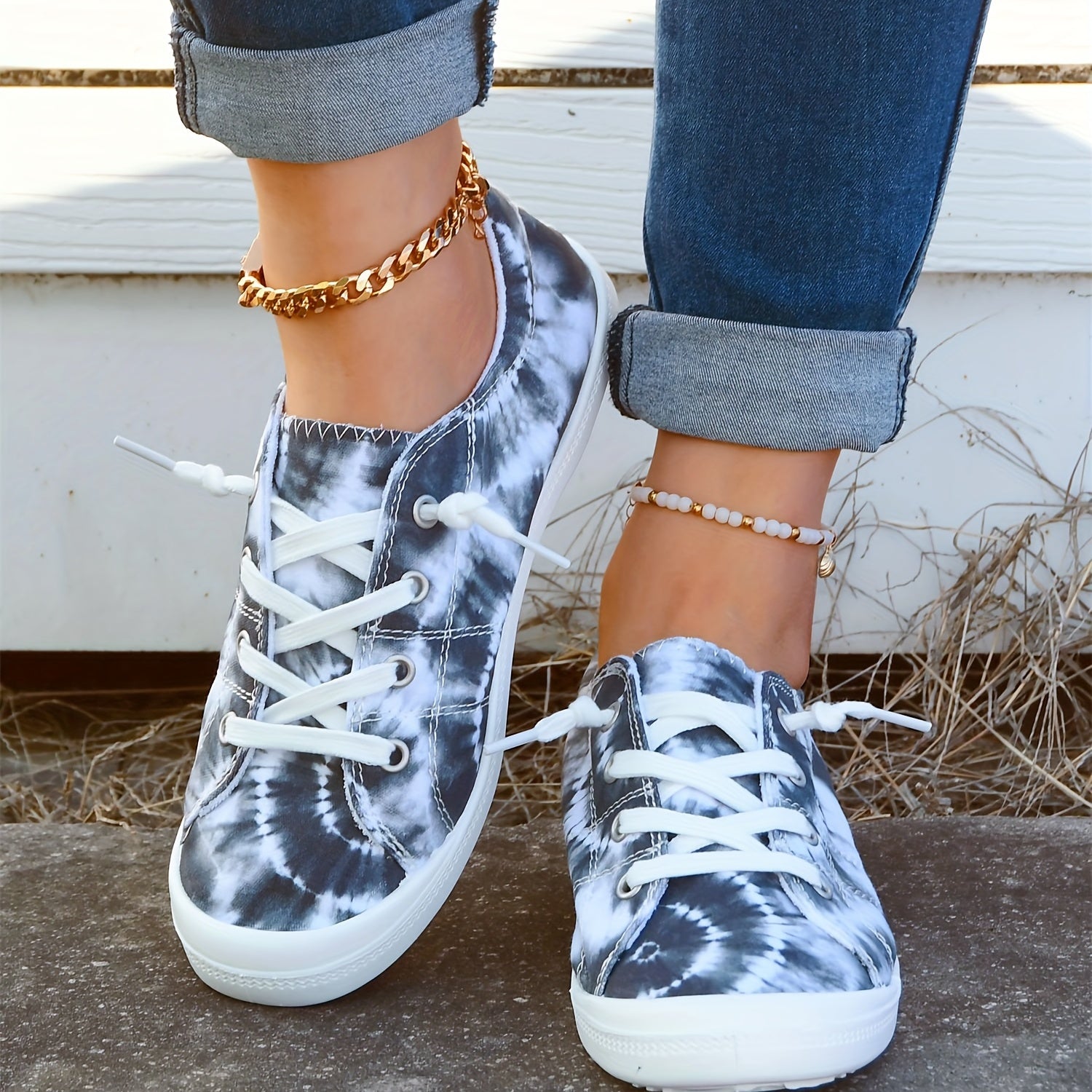 Tie Dye Canvas Lace Up Walking Shoes
