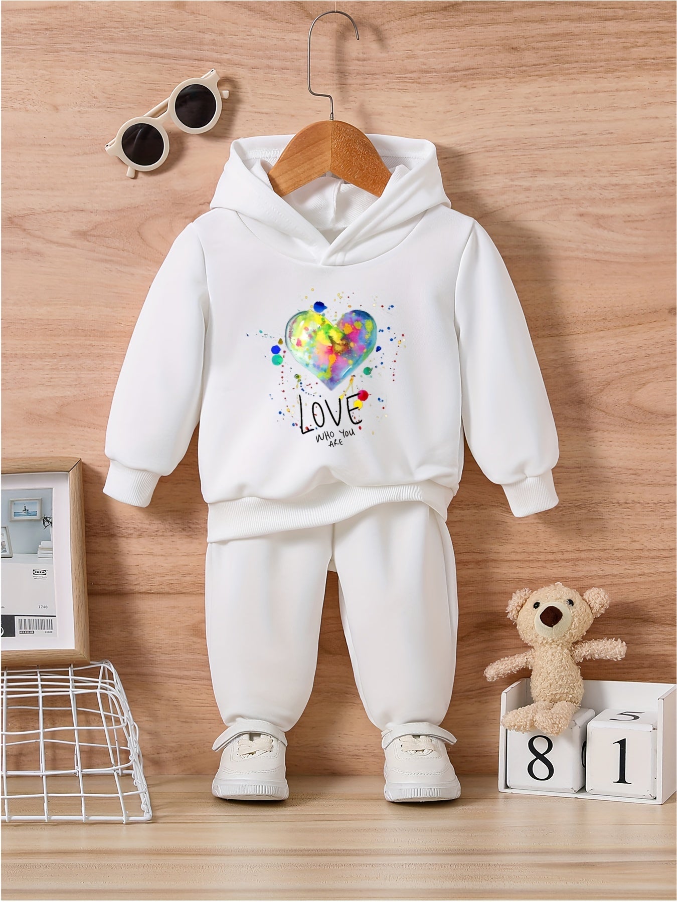 Infant Baby Love Heart Graphic Outfit