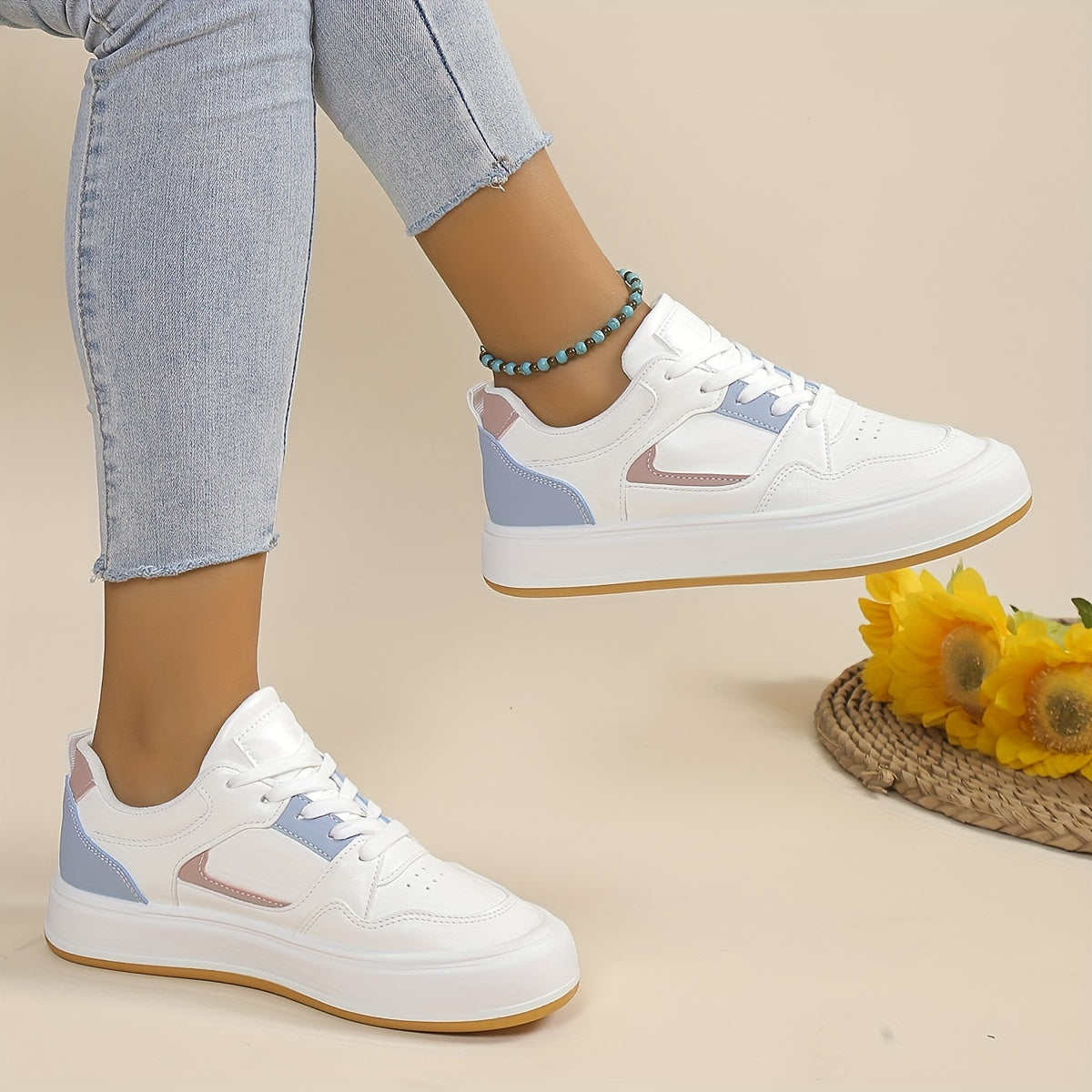 Women's Colorblock Casual Sneakers Low Round Toe Lightweight Shoes