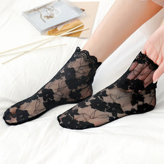 4 Pairs Lacy Floral Trim Socks Women's Stockings